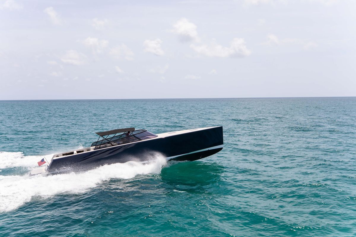 2017 VanDutch 55 