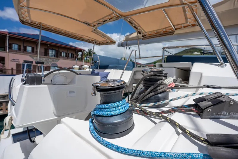  Yacht Photos Pics Fountaine Pajot SABA 50 yacht deck with ropes and winches, 2020 model.