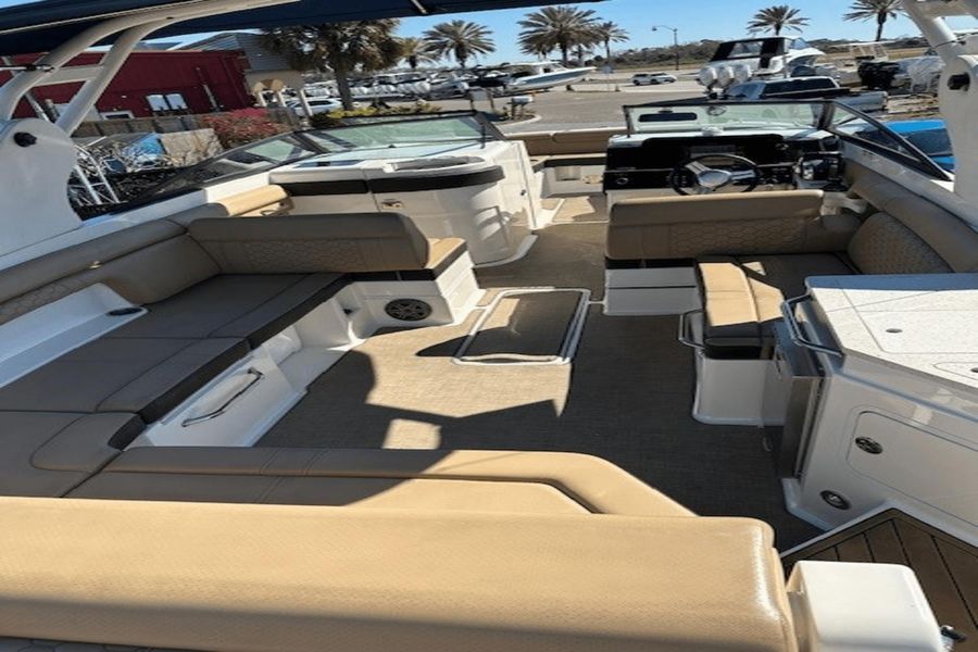 2019 Sea Ray 290 SDX-OB