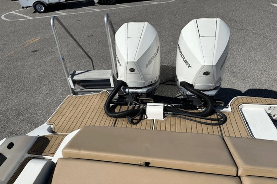 2019 Sea Ray 290 SDX-OB