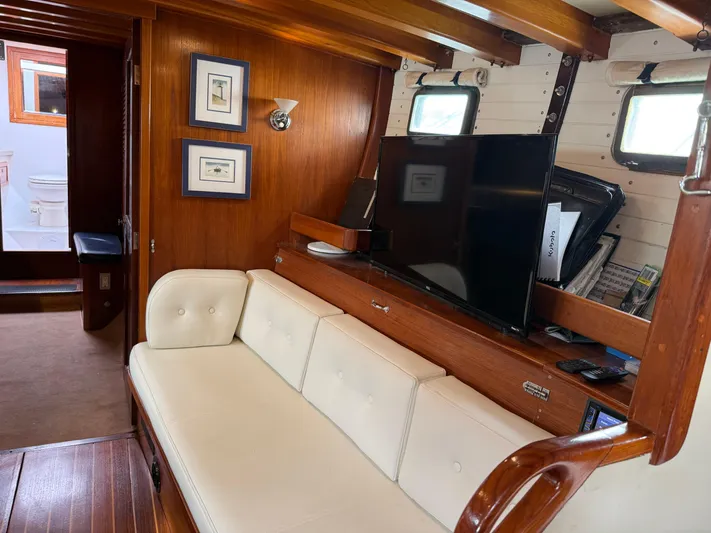 Ocean Star Yacht Photos Pics 