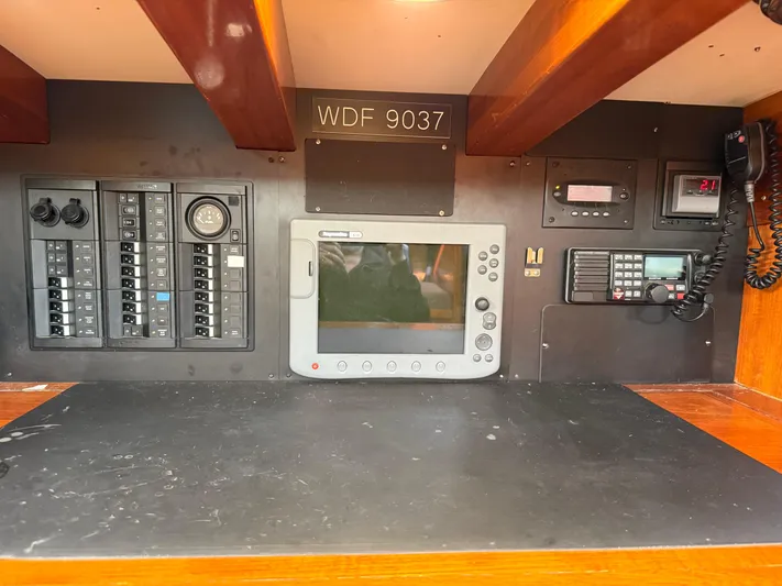 Ocean Star Yacht Photos Pics 