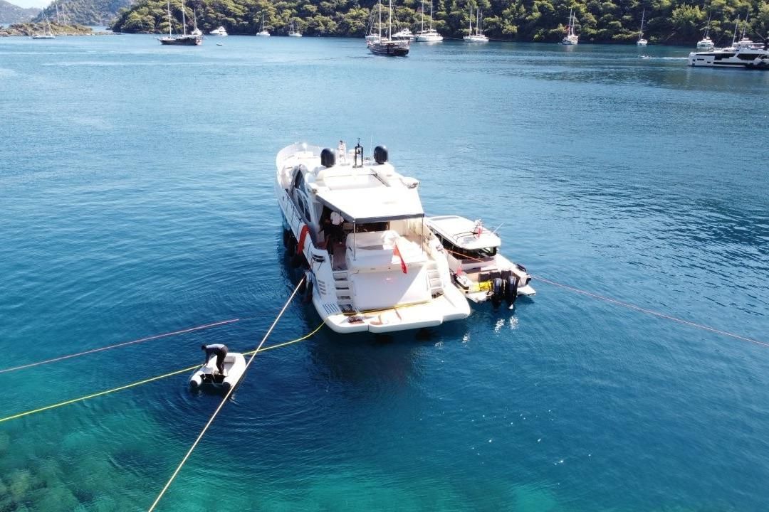 2007 Azimut 88 