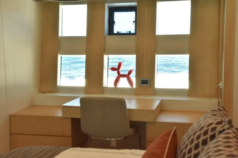  Yacht Photos Pics Interior of 2007 Azimut 86S yacht with ocean view through windows.