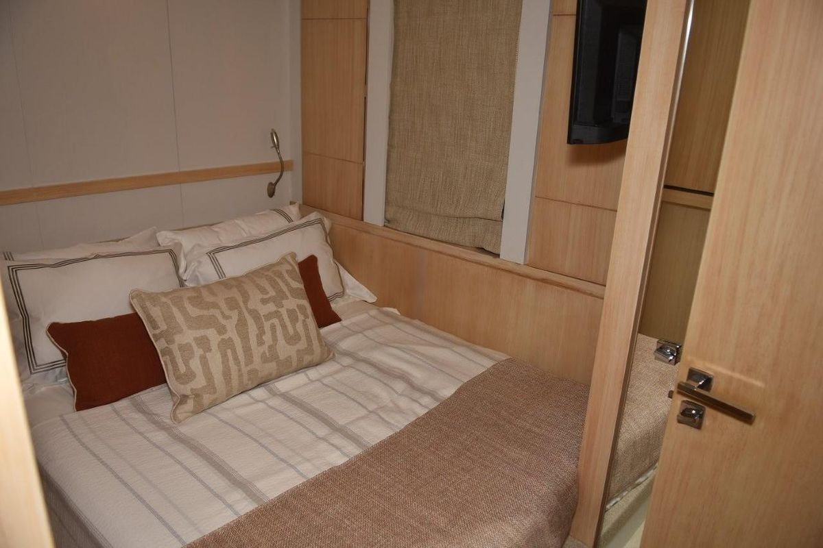 2007 Azimut 88 