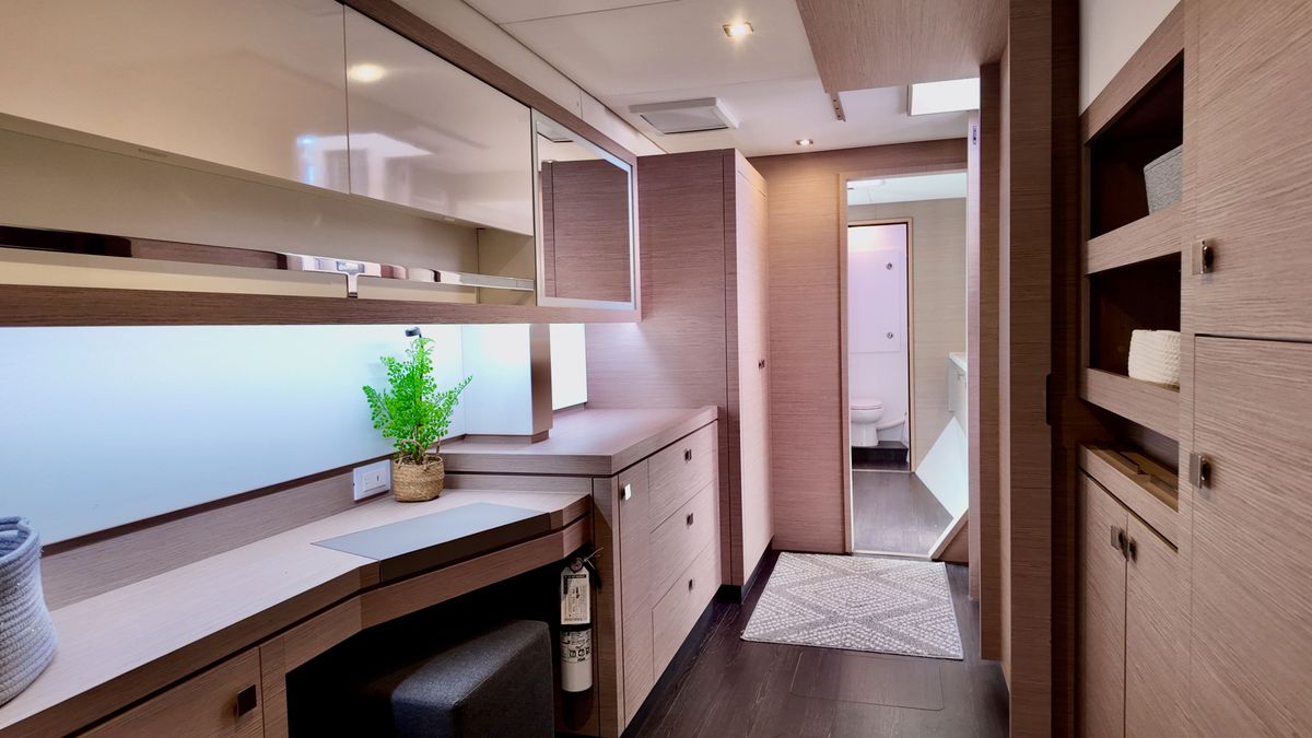 2022 Fountaine Pajot 47 