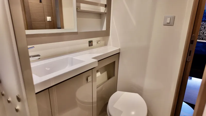 Satori Yacht Photos Pics 