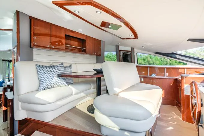 Family Tradition II Yacht Photos Pics Dinette Salon