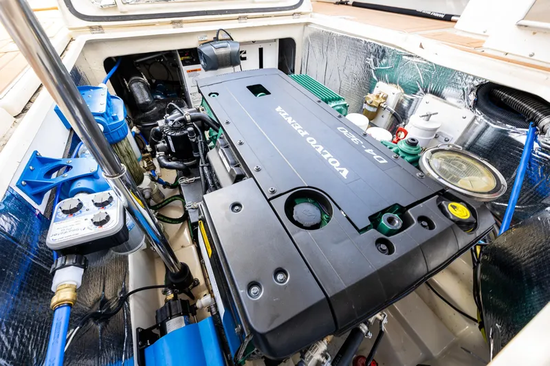 Toujours Yacht Photos Pics Engine compartment of 2021 Ranger Tugs R-31 CB with Volvo Penta engine.