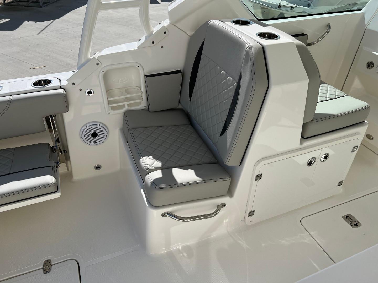 2023 Pursuit DC 266 Dual Console Dual Console for sale - YachtWorld