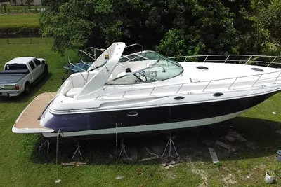 Cruisers Yachts 3870 Express