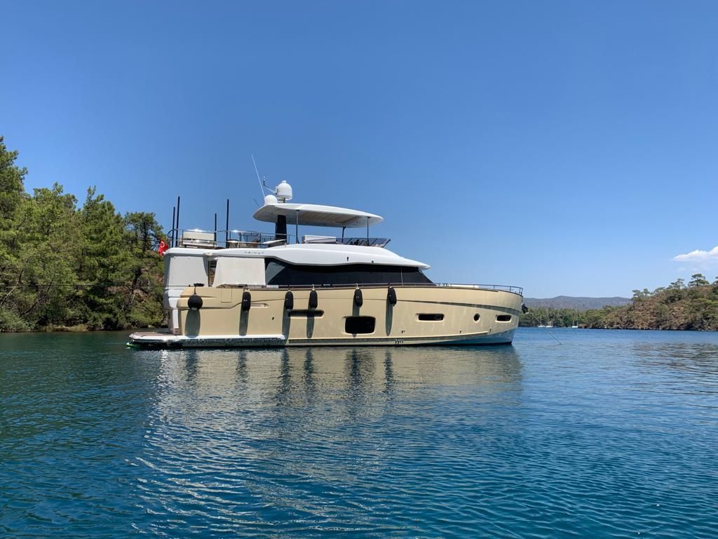 2016 Azimut 68 