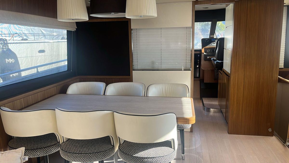 2016 Azimut 68 