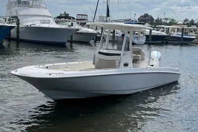 Boston Whaler 270 Dauntless