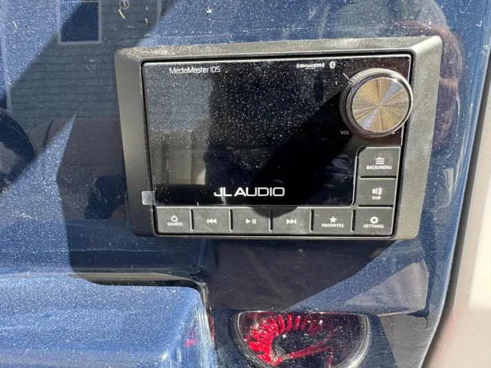  Yacht Photos Pics JL Audio MarineMaster 105 stereo system on 2025 Pursuit S 268 boat dashboard.