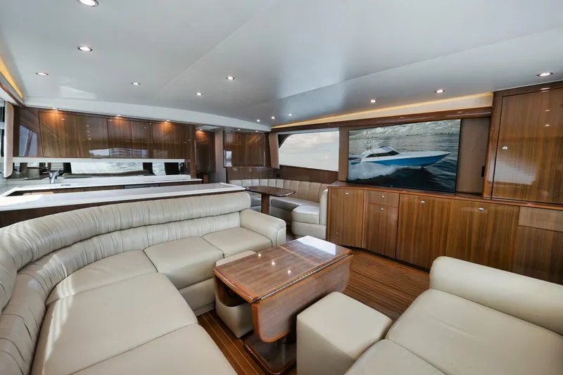 The Good Life Yacht Photos Pics 61 Viking The Good Life- Salon