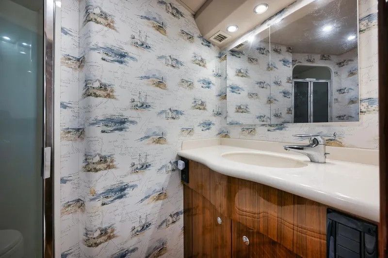 The Good Life Yacht Photos Pics 61 Viking The Good Life- Head