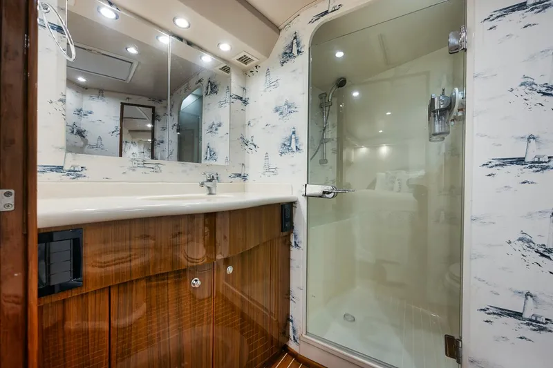 The Good Life Yacht Photos Pics 61 Viking The Good Life- Head