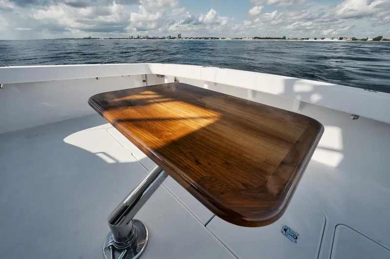 The Good Life Yacht Photos Pics 61 Viking The Good Life- Cockpit