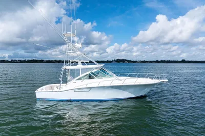 Cabo 40 Hardtop Express