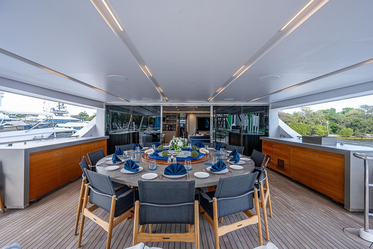 2016 Benetti 132 