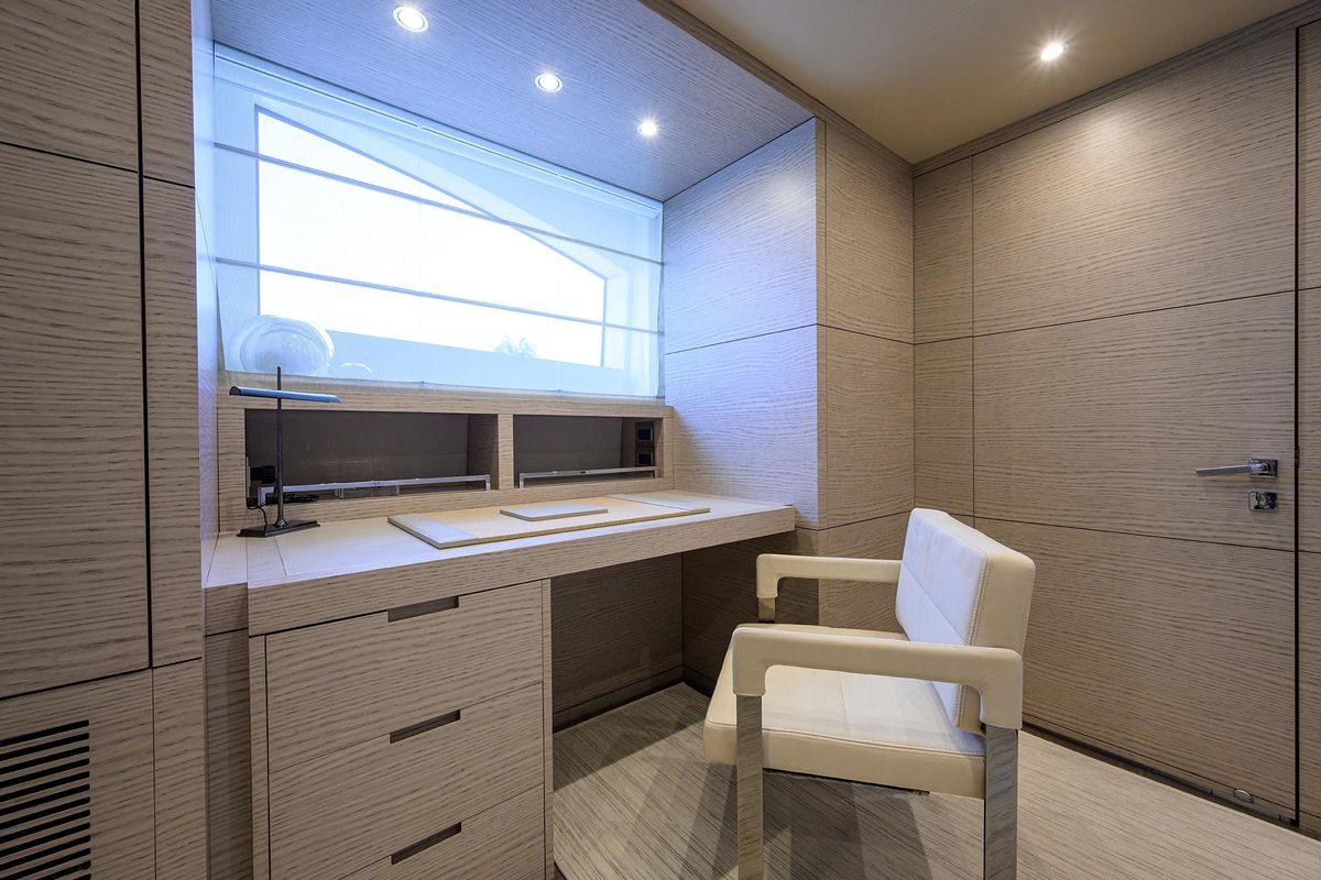 2016 Benetti 132 