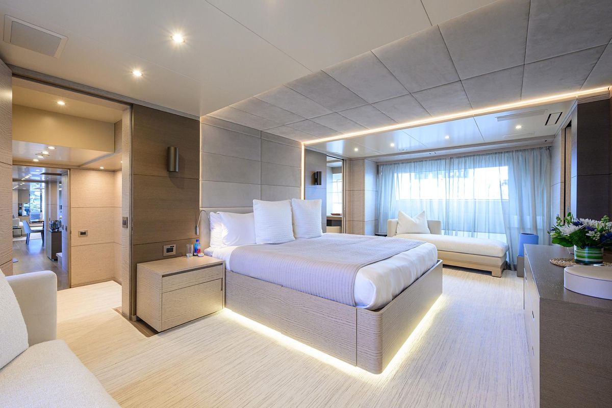 2016 Benetti 132 