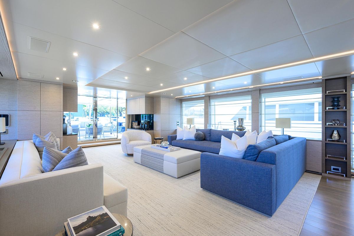 2016 Benetti 132 