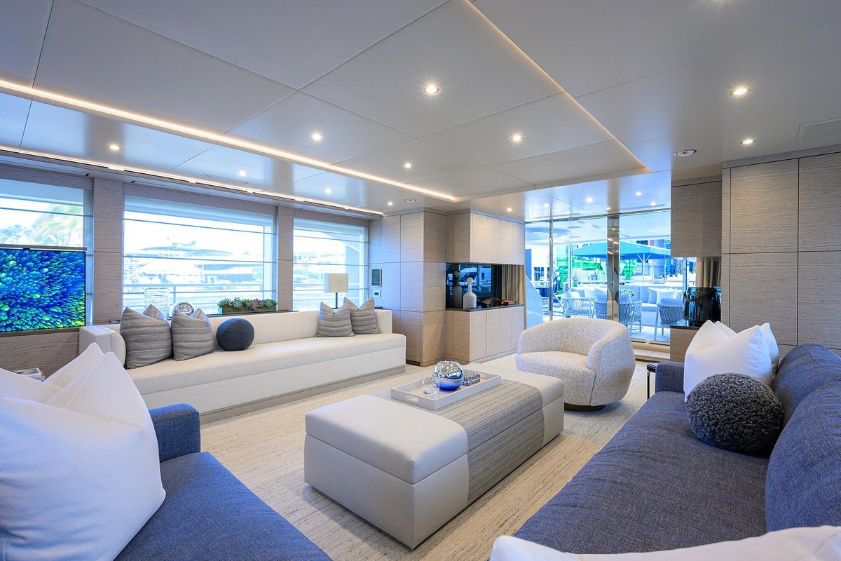 2016 Benetti 132 