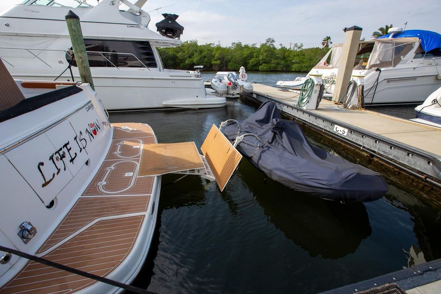 2000 Carver 450 Voyager Pilothouse