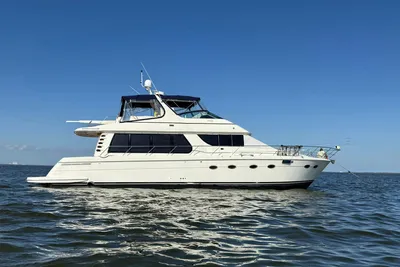 Carver 570 Voyager Pilothouse