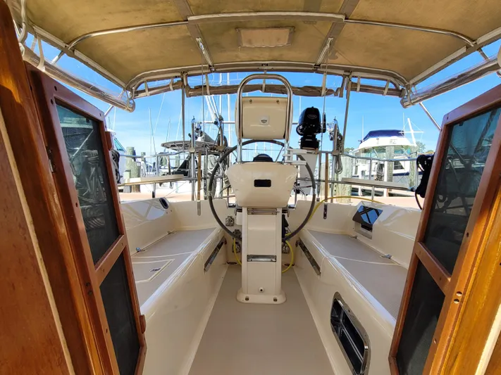 Mango Lll Yacht Photos Pics 