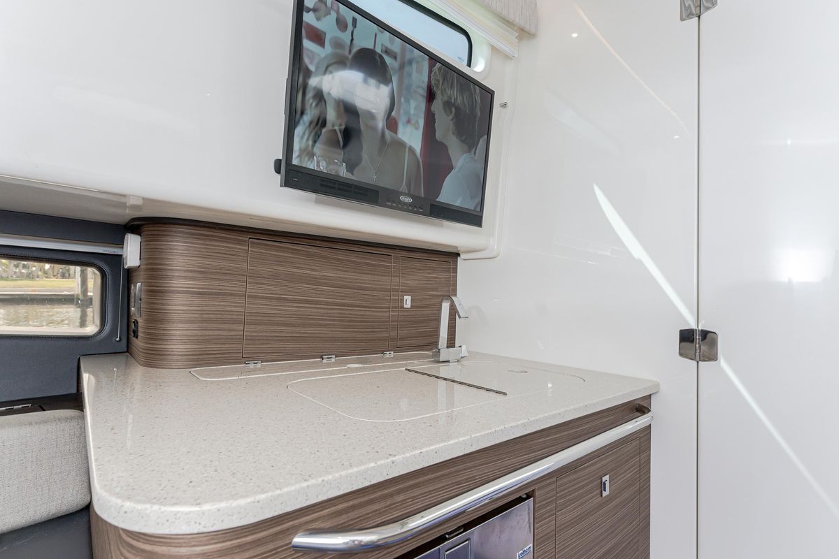 2019 Boston Whaler 42 