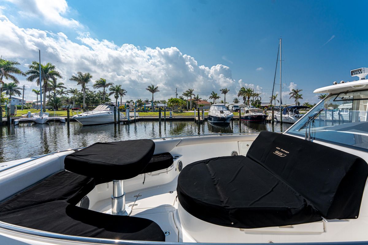 2019 Boston Whaler 42 