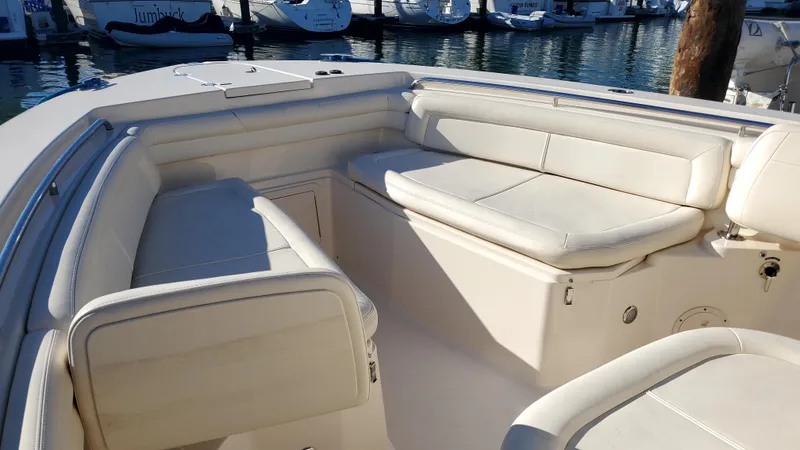  Yacht Photos Pics Interior of 2017 Grady-White Canyon 336 boat.