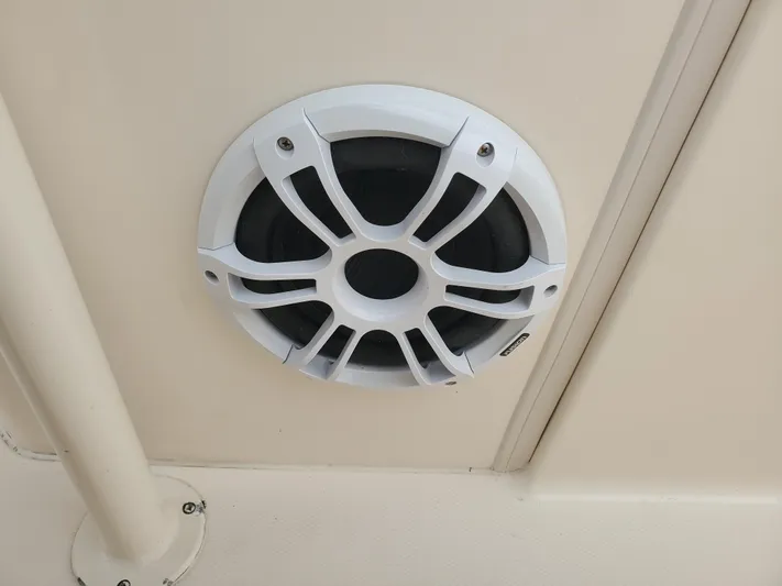  Yacht Photos Pics Speaker on a 2017 Grady-White Canyon 336 boat.