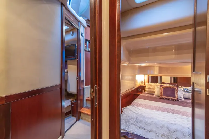 Island Time Yacht Photos Pics 