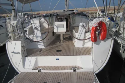 Bavaria Cruiser 37