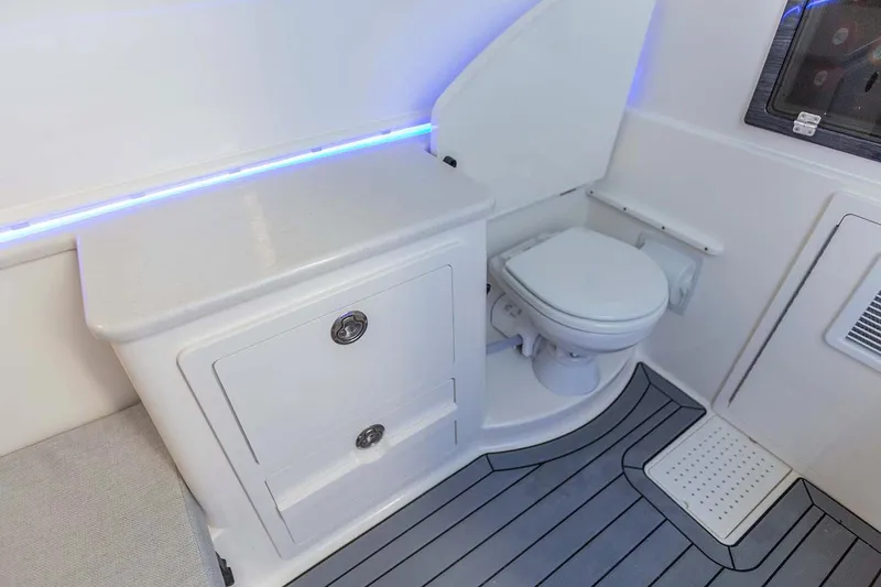  Yacht Photos Pics Manufacturer Provided Image