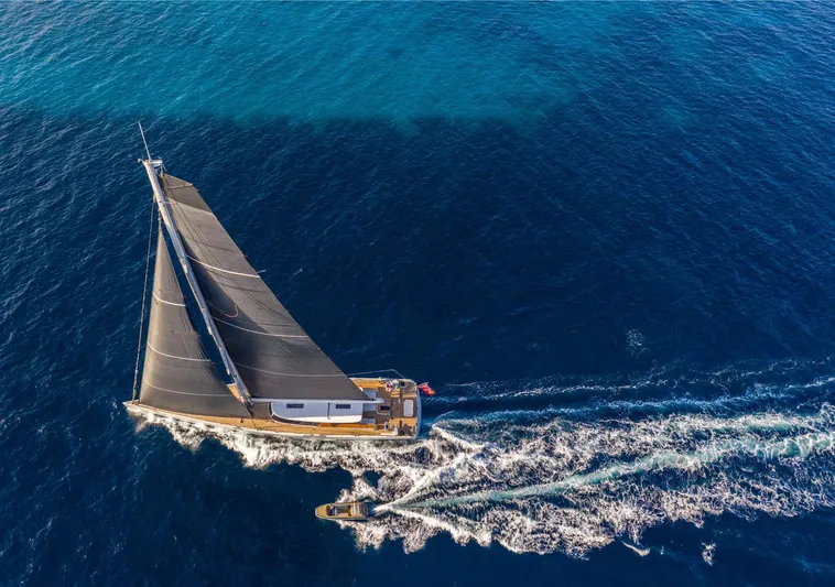 Canova Yacht Photos Pics 