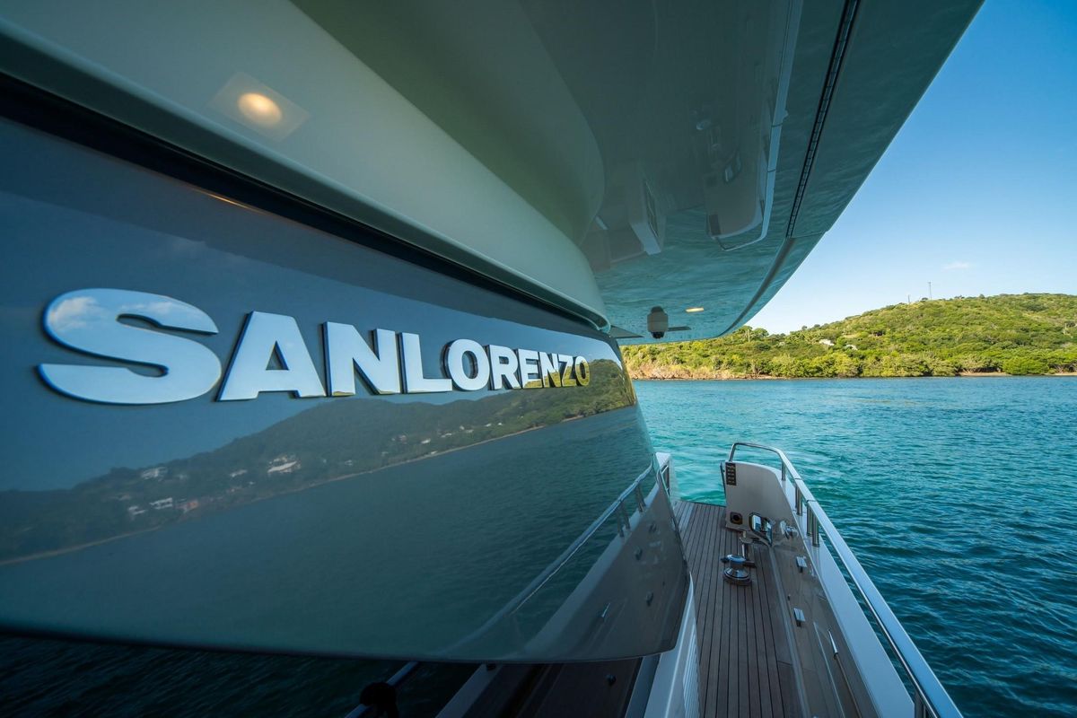 2018 Sanlorenzo 86 