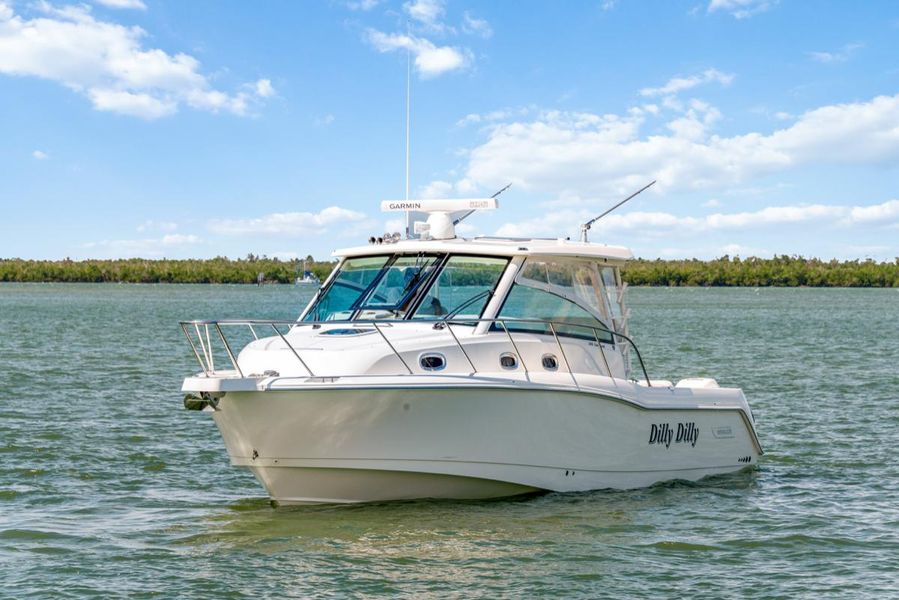 2018 Boston Whaler 345 Conquest