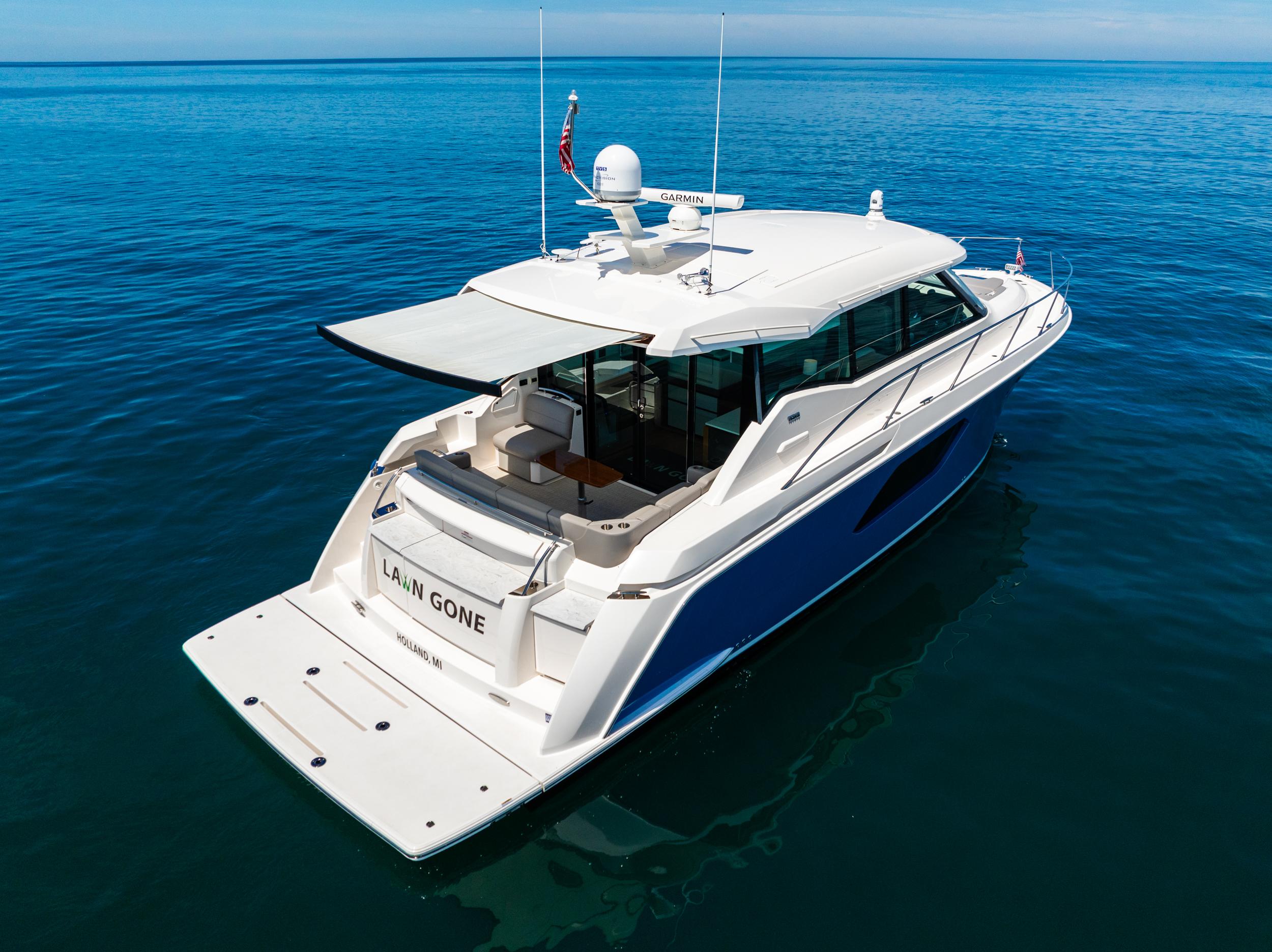 tiara yachts 49 coupe