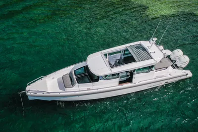 Axopar 37 XC Cross Cabin BRABUS Line with Aft Cabin