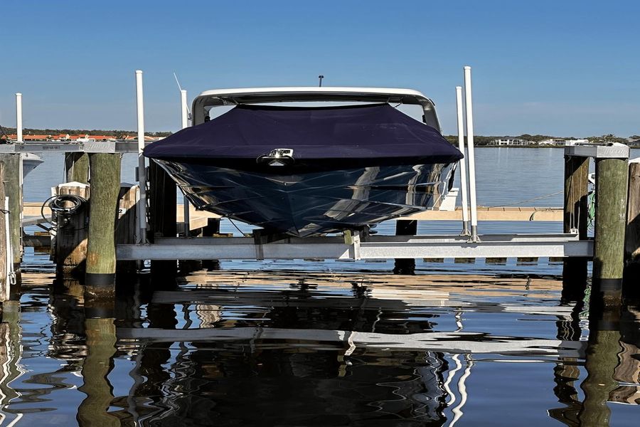 2022 Sea Ray 310 SLX OB