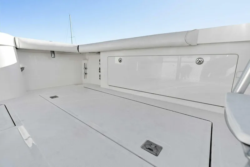 Reel Estate Yacht Photos Pics 2005 Cabo 35 Flybridge 'Reel Estate'