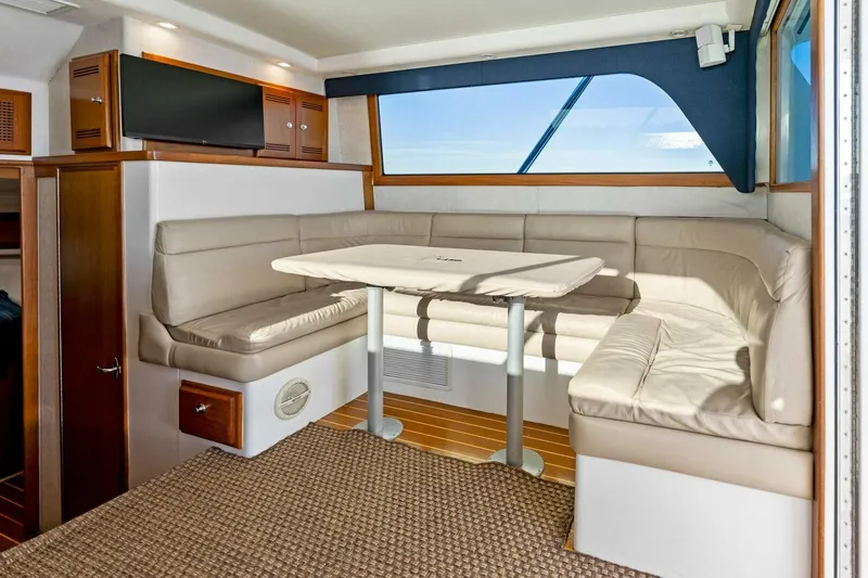 Reel Estate Yacht Photos Pics 2005 Cabo 35 Flybridge 'Reel Estate'