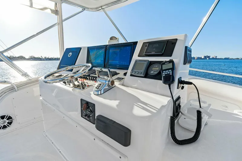 Reel Estate Yacht Photos Pics 2005 Cabo 35 Flybridge 'Reel Estate'