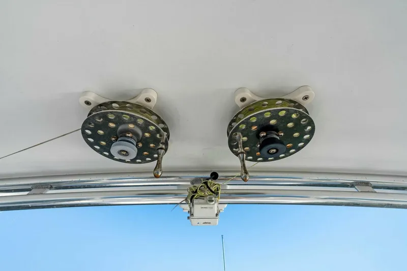 Reel Estate Yacht Photos Pics 2005 Cabo 35 Flybridge 'Reel Estate'