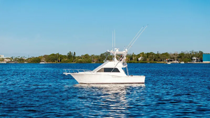 Reel Estate Yacht Photos Pics 2005 Cabo 35 Flybridge 'Reel Estate'